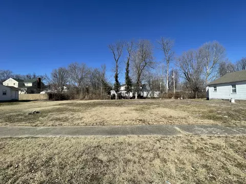 1221 E Jackson St, Mexico, MO 65265