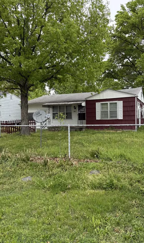 200 Ruby Ln, Columbia, MO 65203