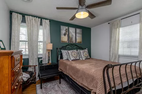 Bedroom - 222 S Denton St, Centralia, MO 65240 photo 4 of 4