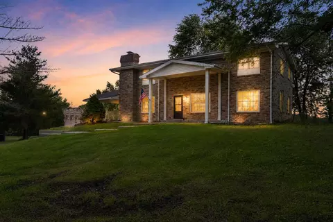 55623 Circle Dr, California, MO 65018