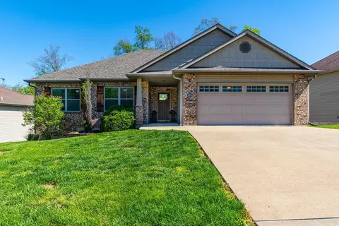 3203 Cannery Row Ct, Columbia, MO 65202