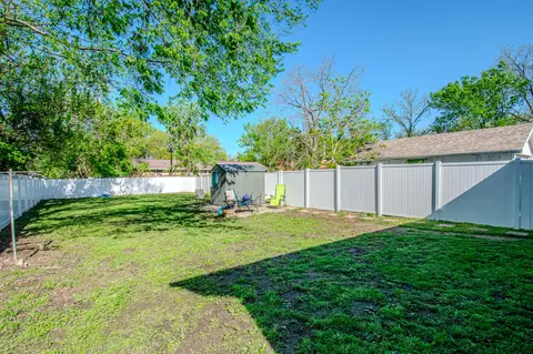 Exterior - 207 Jefferson St, Fulton, MO 65251 photo 3 of 7