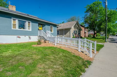Exterior - 207 Jefferson St, Fulton, MO 65251 photo 2 of 7