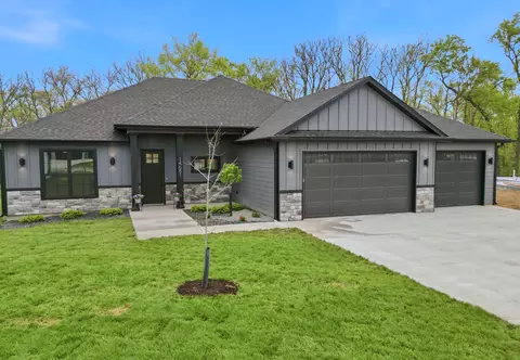14681 Wellstead Dr, Hallsville, MO 65255