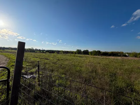 7204 State Road J, New Bloomfield, MO 65063