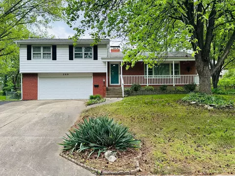 200 Rockingham Dr, Columbia, MO 65203
