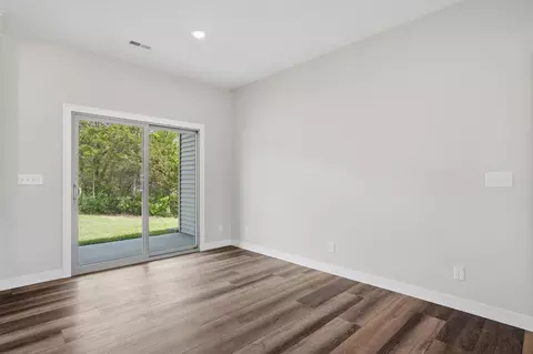 Living - 951 Cochise Dr, Holts Summit, MO 65043 photo 5 of 6
