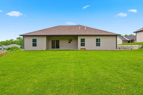 Exterior - 951 Cochise Dr, Holts Summit, MO 65043 photo 5 of 6