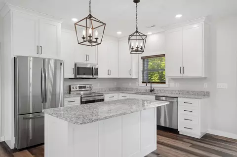 Kitchen - 951 Cochise Dr, Holts Summit, MO 65043 photo 1 of 3