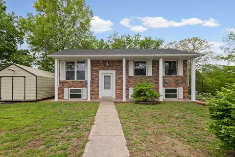 5108 Woodway Dr, Jefferson City, MO 65109