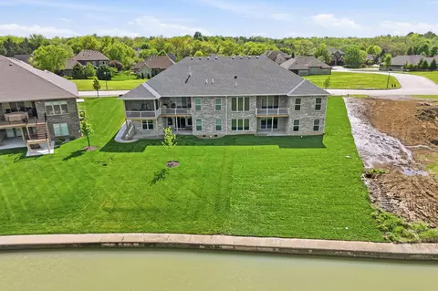 4804 Bradington Dr, Columbia, MO 65201