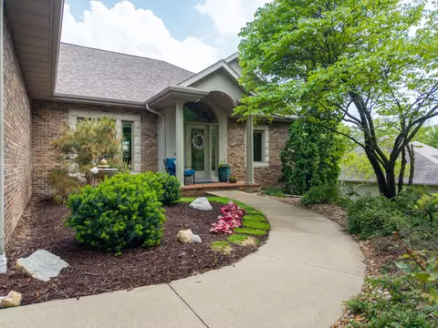 4804 Chilton Ct, Columbia, MO 65203