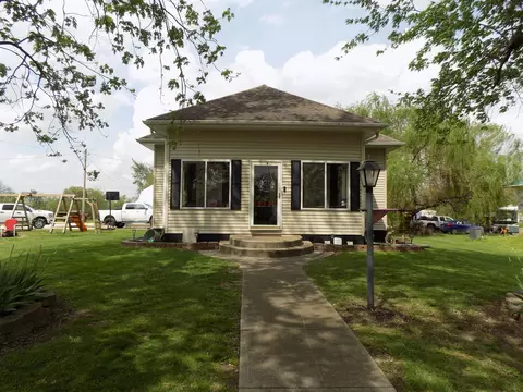 505 Broadway St, Madison, MO 65263