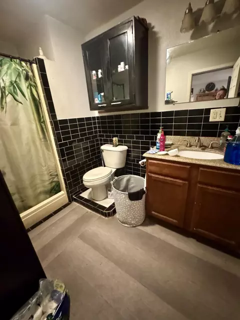 Bath - 100 Burton St, Higbee, MO 65257 photo 1 of 5