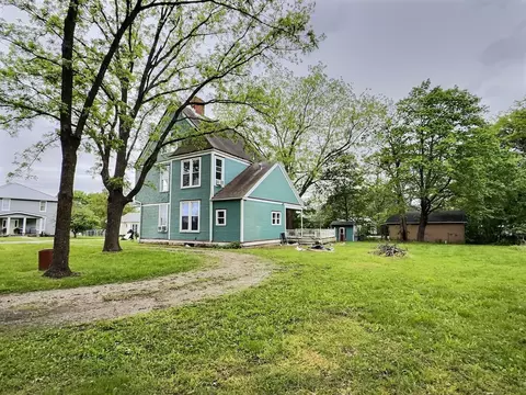 Exterior - 408 Vassar St, Bunceton, MO 65237 photo 3 of 3