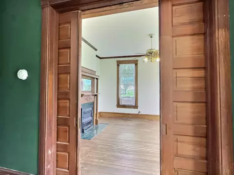 Living - 408 Vassar St, Bunceton, MO 65237 photo 2 of 3