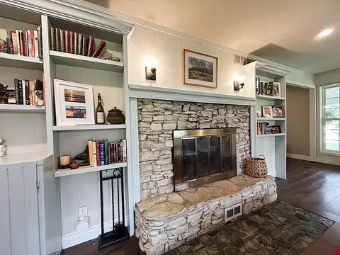 Living - 4900 Eagle Ridge Rd, Columbia, MO 65201 photo 2 of 8