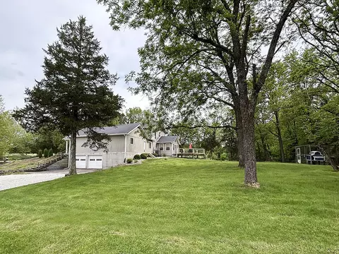Exterior - 4900 Eagle Ridge Rd, Columbia, MO 65201 photo 4 of 11
