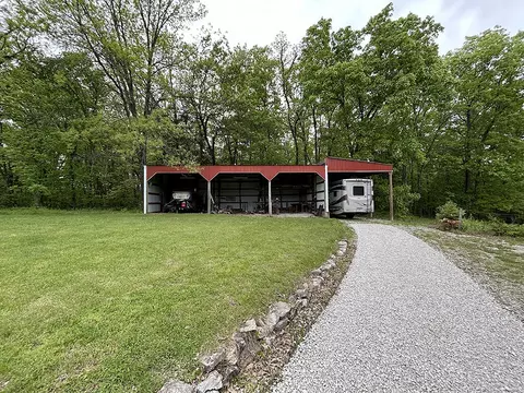 Exterior - 4900 Eagle Ridge Rd, Columbia, MO 65201 photo 6 of 11
