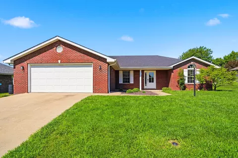 231 Ash Park Dr, Jefferson City, MO 65109