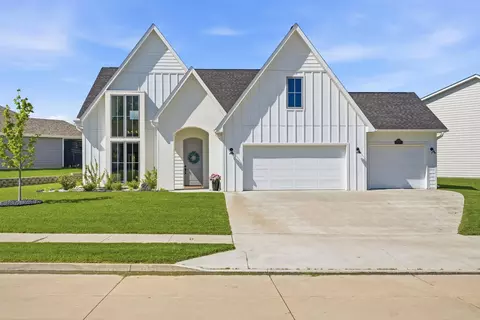 1031 Shore Acres Loop, Columbia, MO 65201
