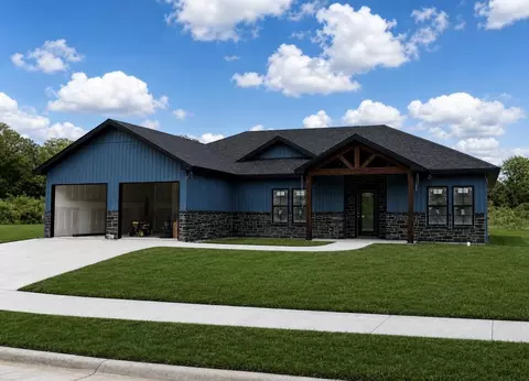 787 Vine Dr, Holts Summit, MO 65043