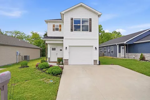 6155 S Hummingbird Ln, Columbia, MO 65201