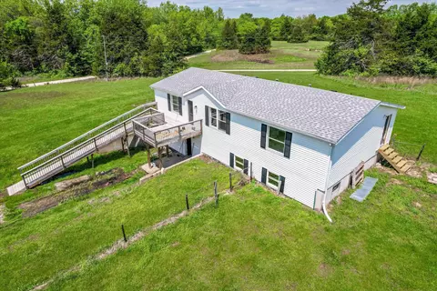 7384 Robin Rdg, Fulton, MO 65251