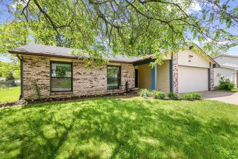 5494 E Yosemite Ave, Columbia, MO 65201