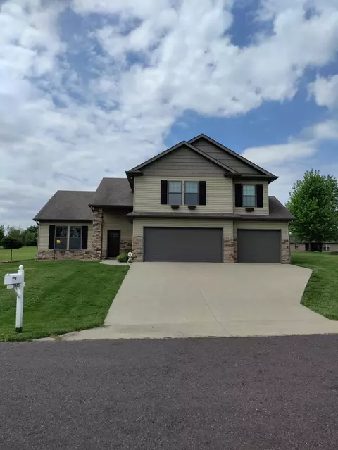 13685 Nottoway Ct, Boonville, MO 65233
