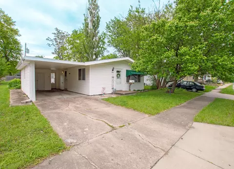 610 Garfield Ave, Moberly, MO 65270