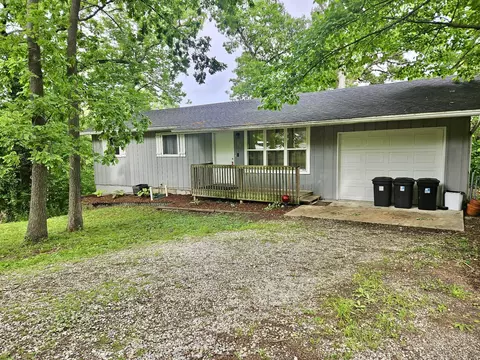 700 Bon Gor Ct, Columbia, MO 65202