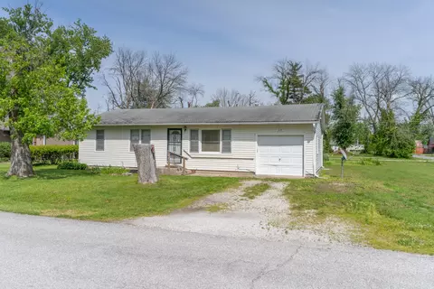 624 Green St, Centralia, MO 65240