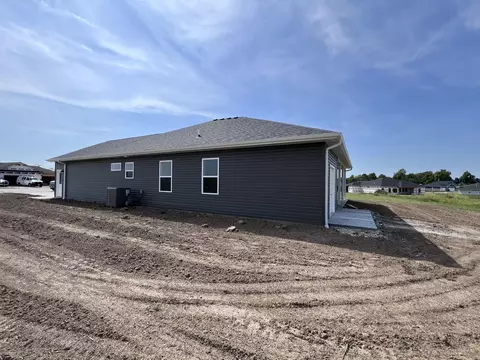 Exterior - 2437 Kirk Dr, Holts Summit, MO 65043 photo 5 of 9