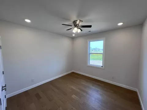 Bedroom - 2437 Kirk Dr, Holts Summit, MO 65043 photo 3 of 6