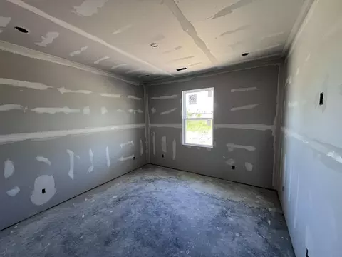 Bedroom - 2437 Kirk Dr, Holts Summit, MO 65043 photo 2 of 3