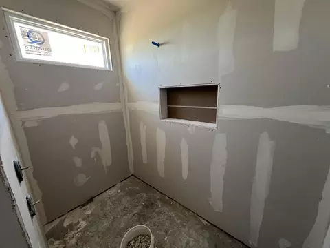Bath - 2437 Kirk Dr, Holts Summit, MO 65043 photo 1 of 2