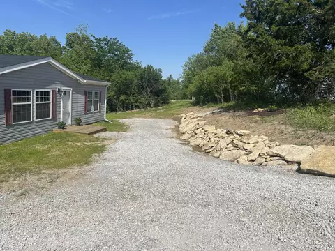 2281 County Road J, Franklin, MO 65250 photo 2