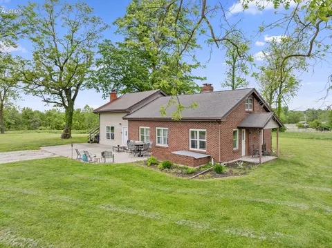 807 State Route Dd, Fayette, MO 65248