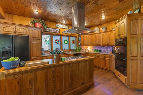 Kitchen - 1 Stone Ave, Moberly, MO 65270 photo 1 of 5