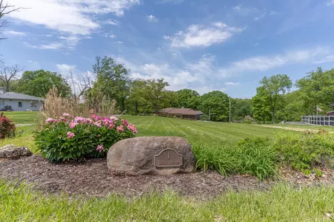 Exterior - 1 Stone Ave, Moberly, MO 65270 photo 9 of 10