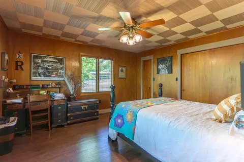 Bedroom - 1 Stone Ave, Moberly, MO 65270 photo 4 of 5