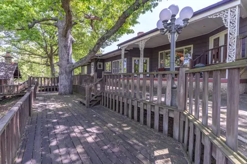 Exterior - 1 Stone Ave, Moberly, MO 65270 photo 6 of 10