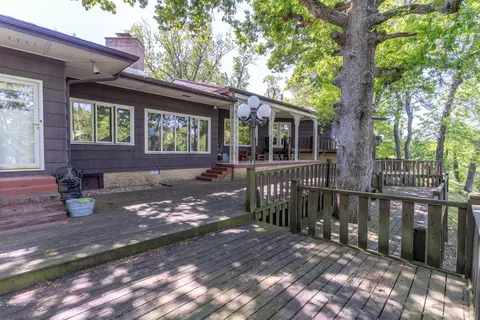 Exterior - 1 Stone Ave, Moberly, MO 65270 photo 4 of 10