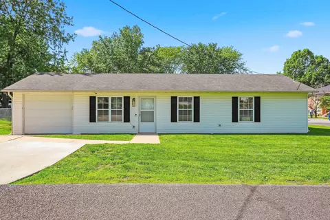 Exterior - 108 W Johnson Ave, Ashland, MO 65010 photo 2 of 4
