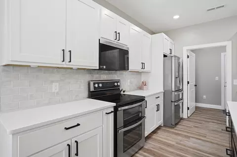 Kitchen - 16 Larrys Ln, Cairo, MO 65239 photo 5 of 5