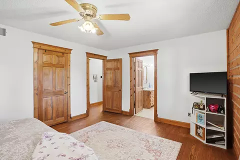 Bedroom - 702 High St, Arrow Rock, MO 65320 photo 2 of 2
