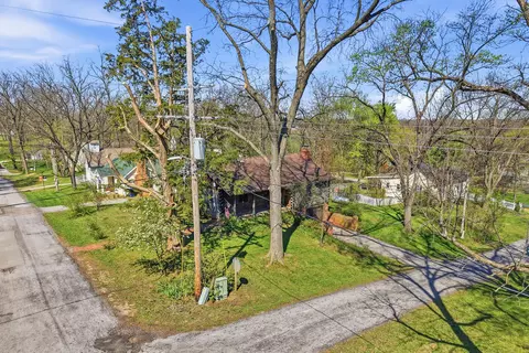 View/Area - 702 High St, Arrow Rock, MO 65320 photo 1 of 14