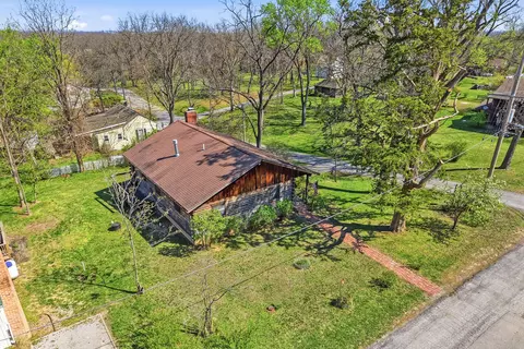View/Area - 702 High St, Arrow Rock, MO 65320 photo 2 of 14