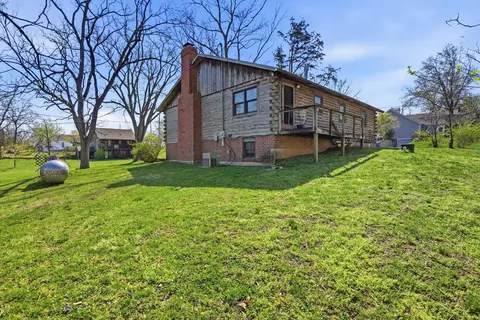 Exterior - 702 High St, Arrow Rock, MO 65320 photo 8 of 13
